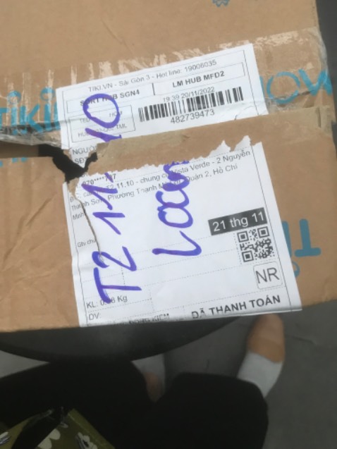 Mua nước rửa chén mà giao khẩu trang em bé là sao không hiểu luôn