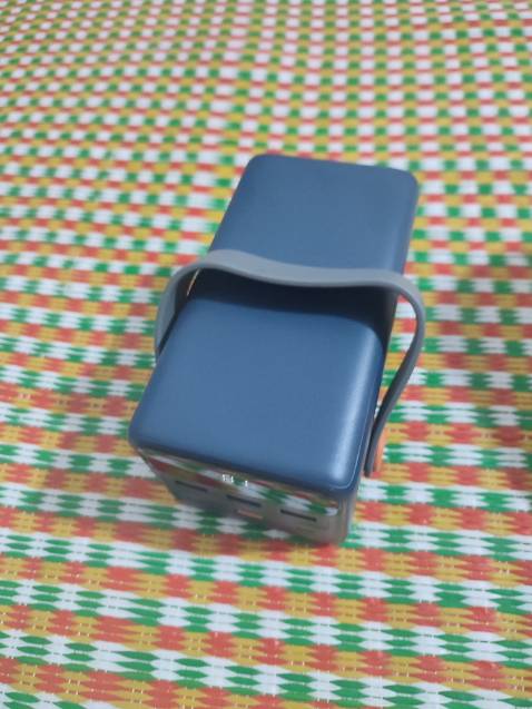 Cầm nặng tay sạc đầu type c sạc nhanh tầm 15w ko đến 65w