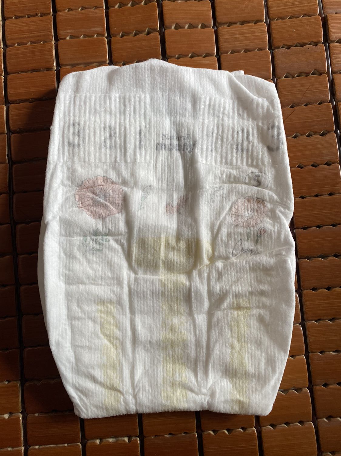 Tiki lúc nào cũng giao hàng siêu nhanh, chuyên nghiệp, cẩn thận, shipper thân thiện, lịch sự. Riêng khoản vận chuyển thì vote cho Tiki nghìn sao nếu có. Bỉm Moony thì không cần phải nhận xét nữa, dùng quá thích luôn. Mua trên Tiki hàng luôn đảm bảo chuẩn hãng!