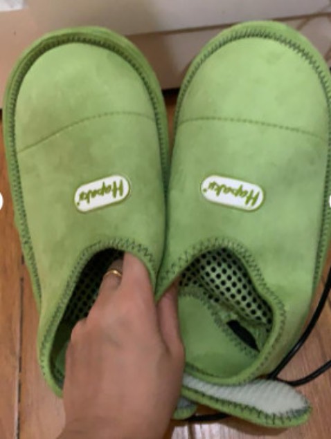 Hàng giao đầy đủ, đúng mẫu. Làm nóng nhanh, có mùi thơm thảo dược, nhân viên tư vấn cẩn thận chi tiết