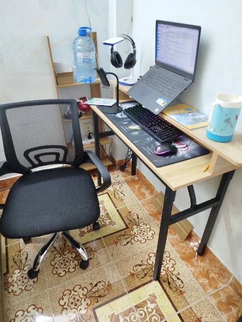 bàn chắc chắn, dễ gấp gọn và lau chùi. 10 điểm k có nhưng 😁😁 bàn chắc chắn, dễ gấp gọn và lau chùi. 10 điểm k có nhưng 😁😁