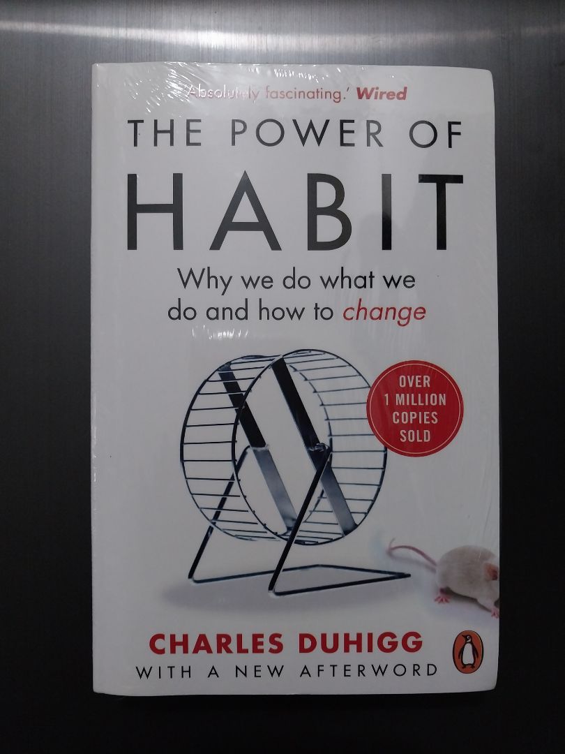 Giao hàng mất 4 ngày, kiện hàng hơi bị móp méo nhưng sách thì được bọc kỹ càng không hư hỏng, giấy trắng còn mới.