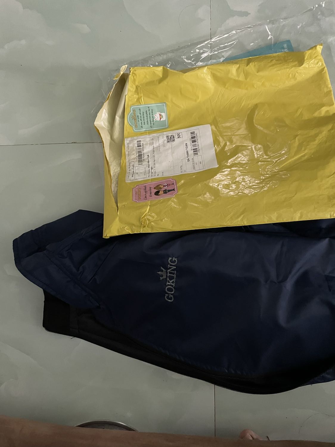 Muốn đổi lại cở lớn hơn dc ko shop hơi nhỏ