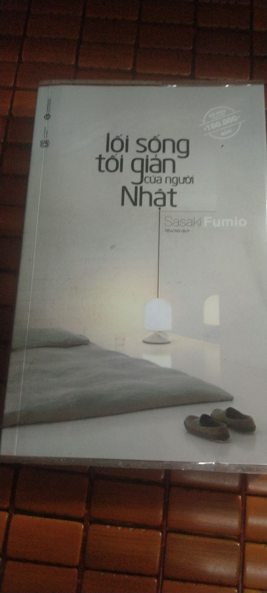 sách khá hay và tốt cho người không biết cách ngăn nắp bản thân và loại bỏ những thứ không cần thiết. Quản lý chi tiêu và đơn giản hoá cuộc sống trong nhà.