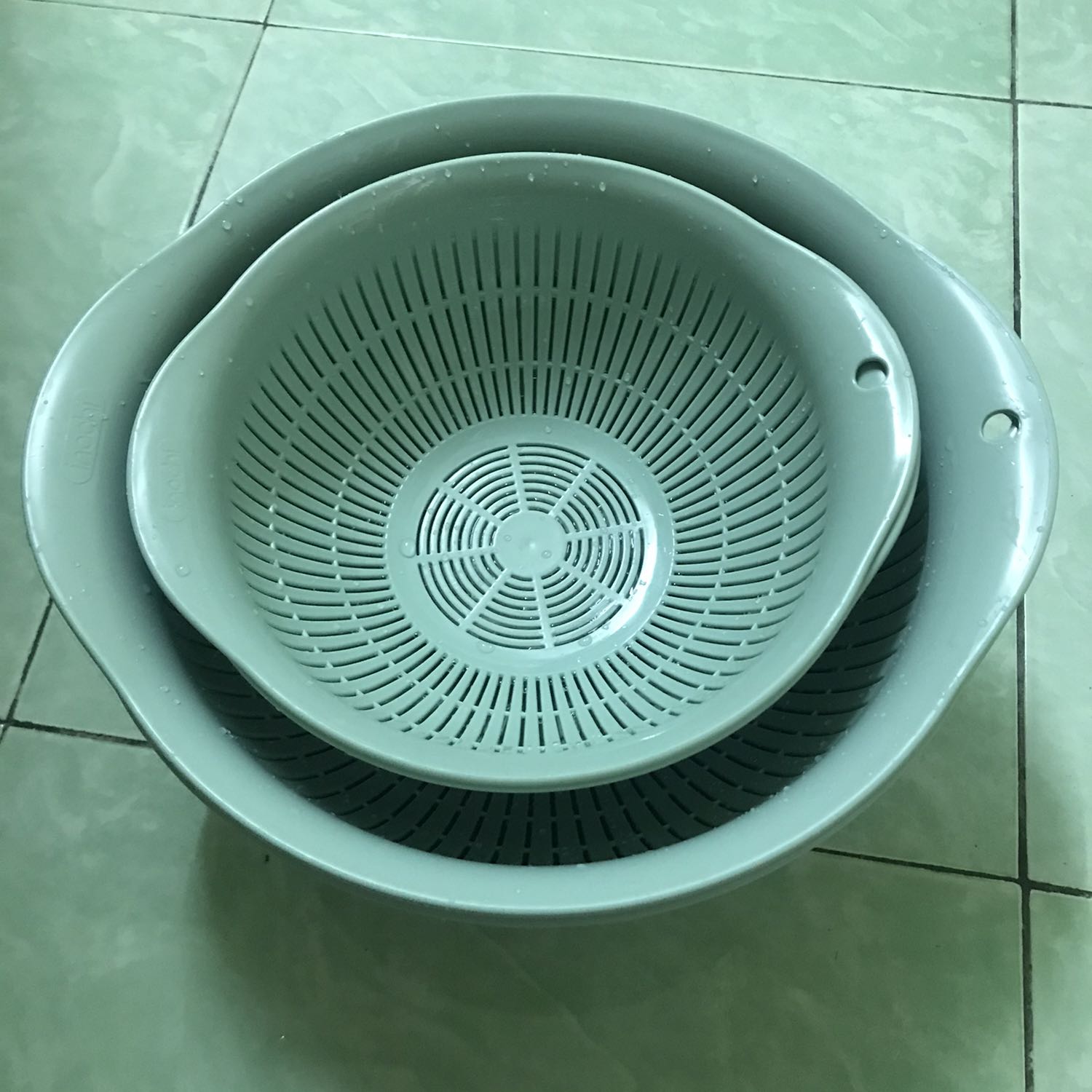 Rổ màu đẹp dày cứng cáp. Đóng gói cẩn thận, giao hàng nhanh. Cảm ơn Tiki và shop