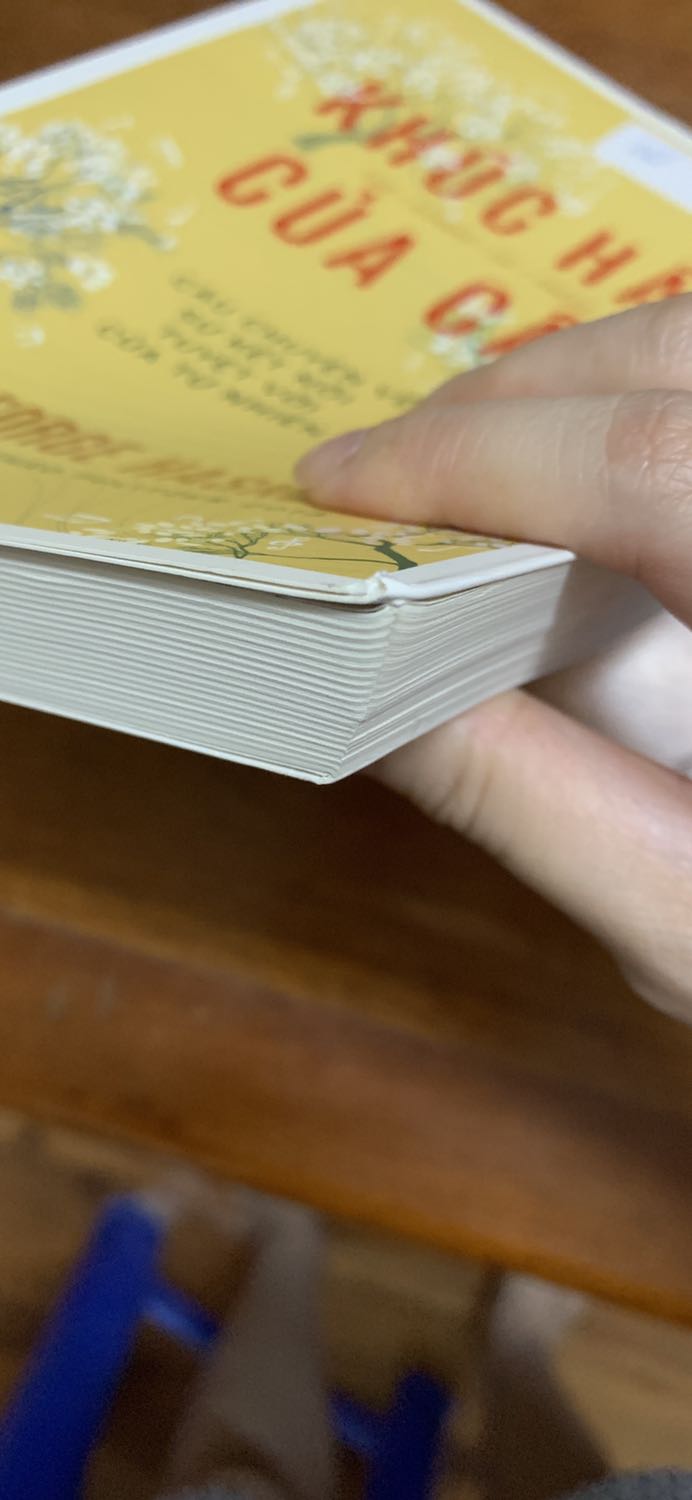 Lỗi? nhưng vẫn giao cho khách?!? mình đã ko mua Tiki 2 năm nay vì quá nh lần giao hàng cũ cho khách, mới mua trở lại nhưng quá thất vọng! tại sao khách phải bỏ tiền mua hàng ntn để chuốc bực vào ng!!!! ko có lần sau nữa nhé Tiki, sẽ k mua của Tiki lần tới nữa đâu!