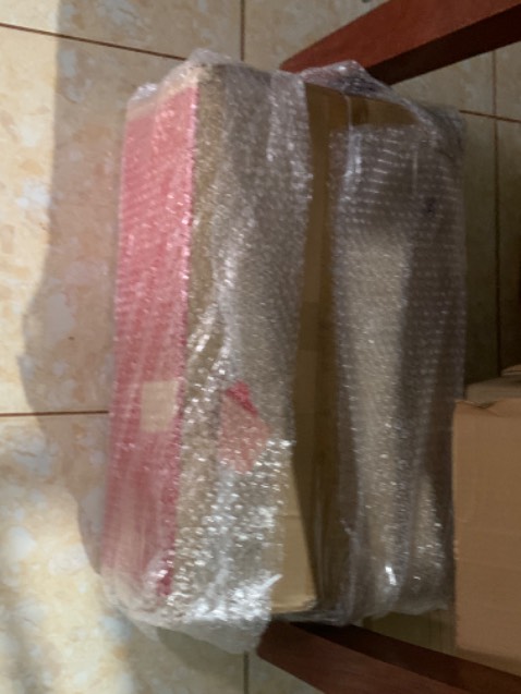 Bọc hàng cẩn thận, có dây ràng kèm bọc chống sốc, bộ nồi giá hợp lý mà chất lượng tốt, nắp thuỷ tinh dễ quan sát thức ăn bên trong