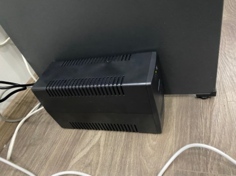 Háng chính hãng. Giá không rẻ nhưng có thương hiệu nên cũng tin tưởng. Giao khá nhanh và cẩn thận.