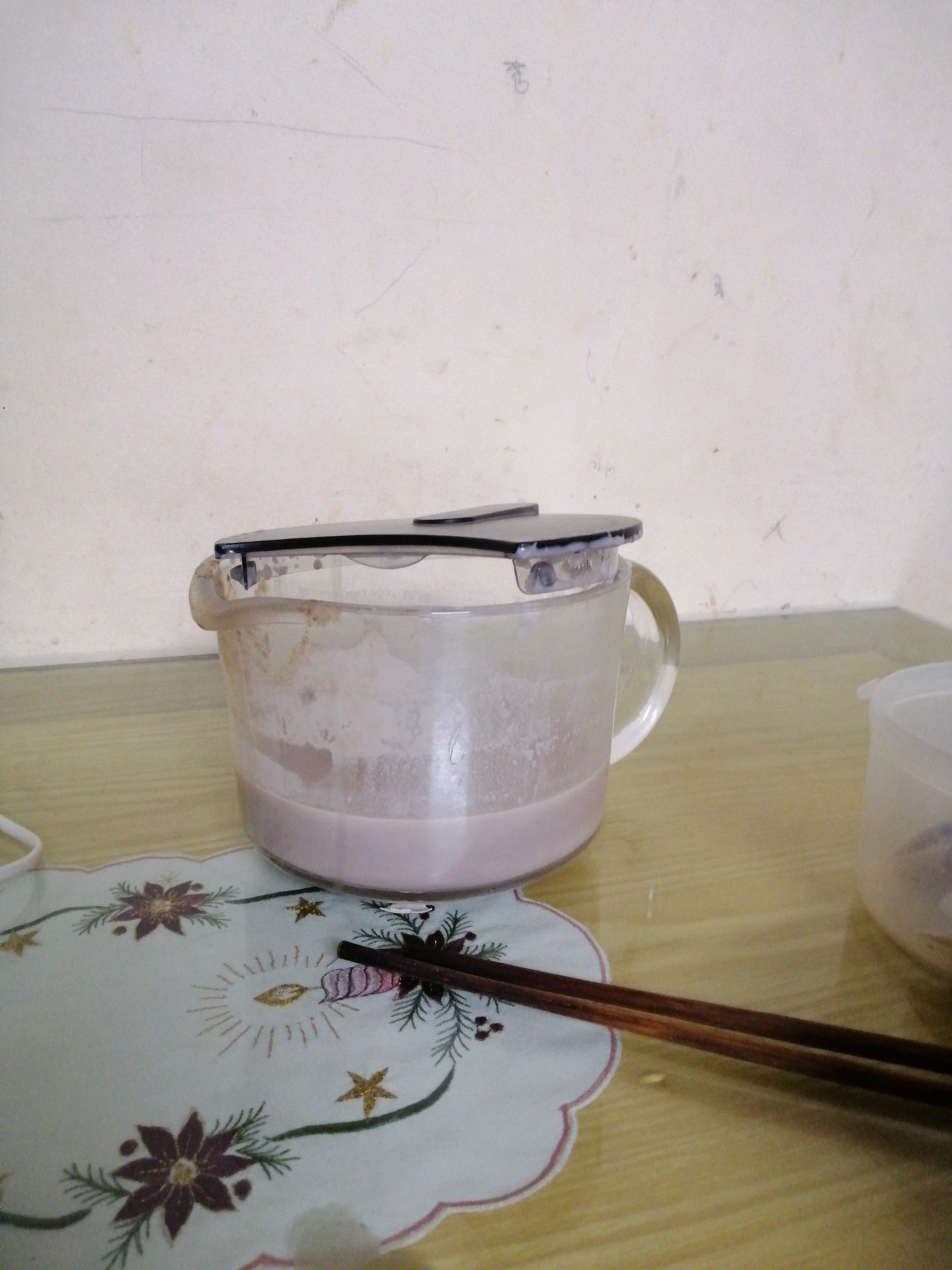 Sản phẩm nhận về bị lỗi khay đựng nước thải. Shop hỗ trợ tốt. Tịki hỗ trợ rất tốt. Máy dùng ok. sữa ngon