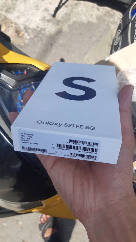 Hàng chính hãng, mới 100%, chưa kích hoạt bảo hành, chưa *** máy nên chưa đánh giá hết :v