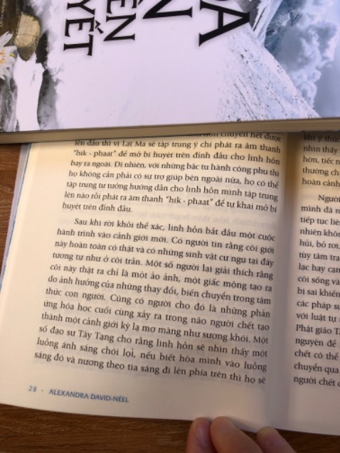 Các tác phẩm của nguyên phong phóng tác  đọc rất cuốn hút và y nghĩa sâu sắc .đáng để suy ngẫm. Những sản phẩm của first new chất lượng cả về nội dung lẫn kĩ thuật in ấn.một nhà xuất bản sách rất có tâm và trách nhiệm.tiki trading giao hàng nhanh.giá cả hấp dẫn