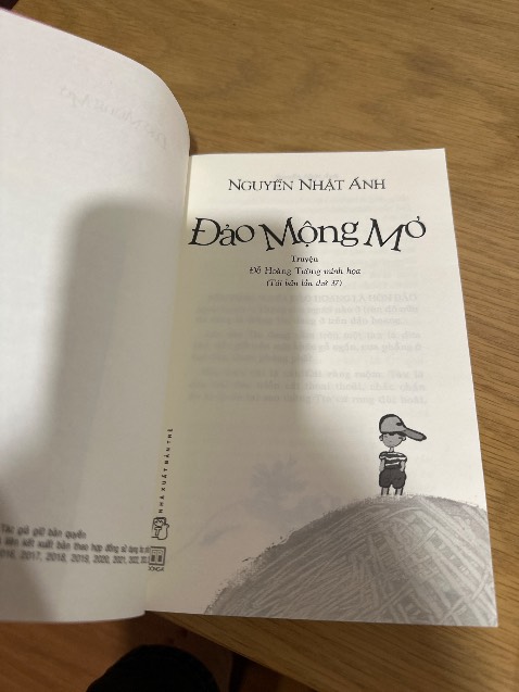Sách này thuần cho trẻ con. Đọc sách để thấy được, sự ủng hộ của người lớn có thể thúc đẩy ước mơ của trẻ con mạnh mẽ như thế nào. Cuốn sách vô cùng hay. Mình đọc cuốn này khi ở tuổi 30. Mục đích vừa đọc để thư giãn, vừa để xây dựng tủ sách cho cháu gái. Tin, Bảy, Thắm. Đảo Robinson. Đảo Cát.