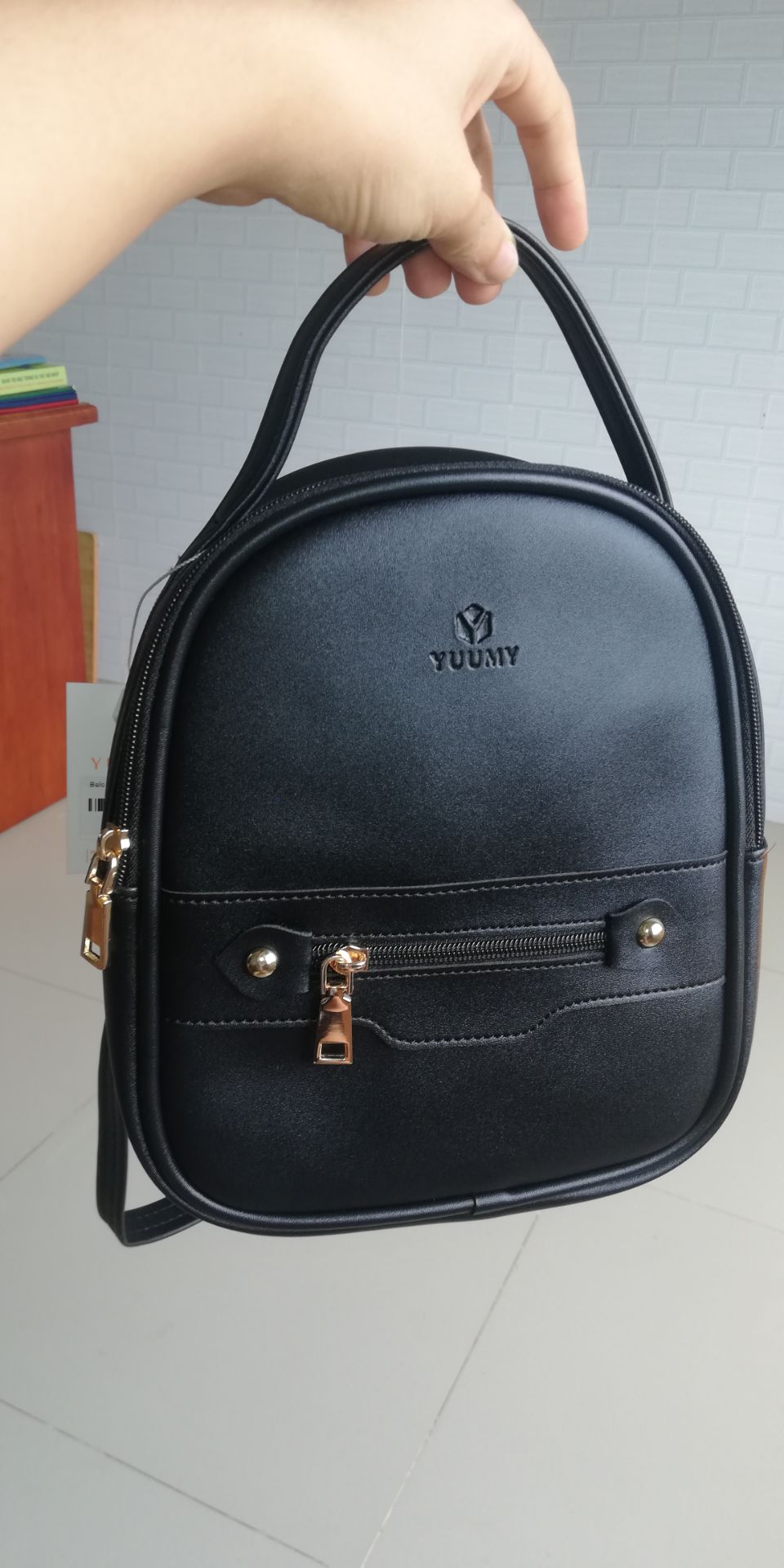 Balo rất là đẹp, dễ thương lắm luôn. Shop bán hàng rất có tâm. Sản phẩm được giao giống như hình. Anh shiper thân thiện. Nói chung tôi rất hài lòng. Thanks!!