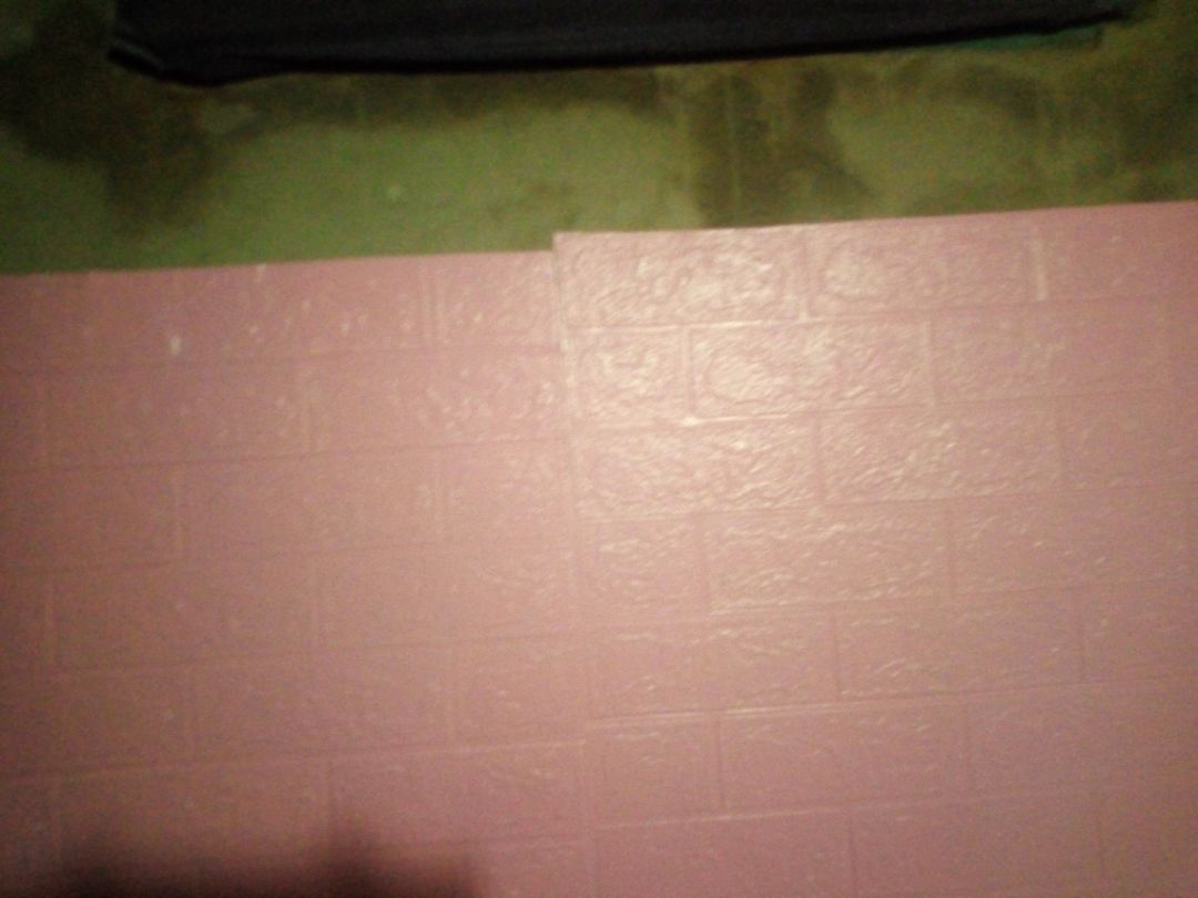 miếng dán mỏng quá.kích thước ko đều.vận chuyển bị cấn biến dạng nhiều miếng