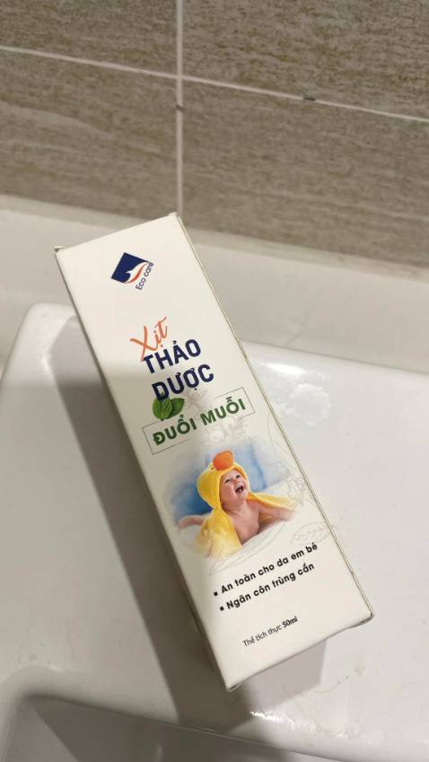 Mua hàng shop lần đầu, rất hài lòng,shop tư vấn nhiệt tình, đóng gói chắc chắn, giao hàng nhanh,  hàng chuẩn, giá cũng rẻ, hiệu quả tốt, bé nhà mình dùng không bị muỗi đốt nữa, ủng hộ shop 5 sao nhé