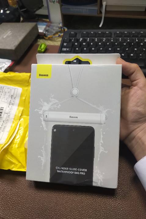 Không bị vào nước, dễ dùng