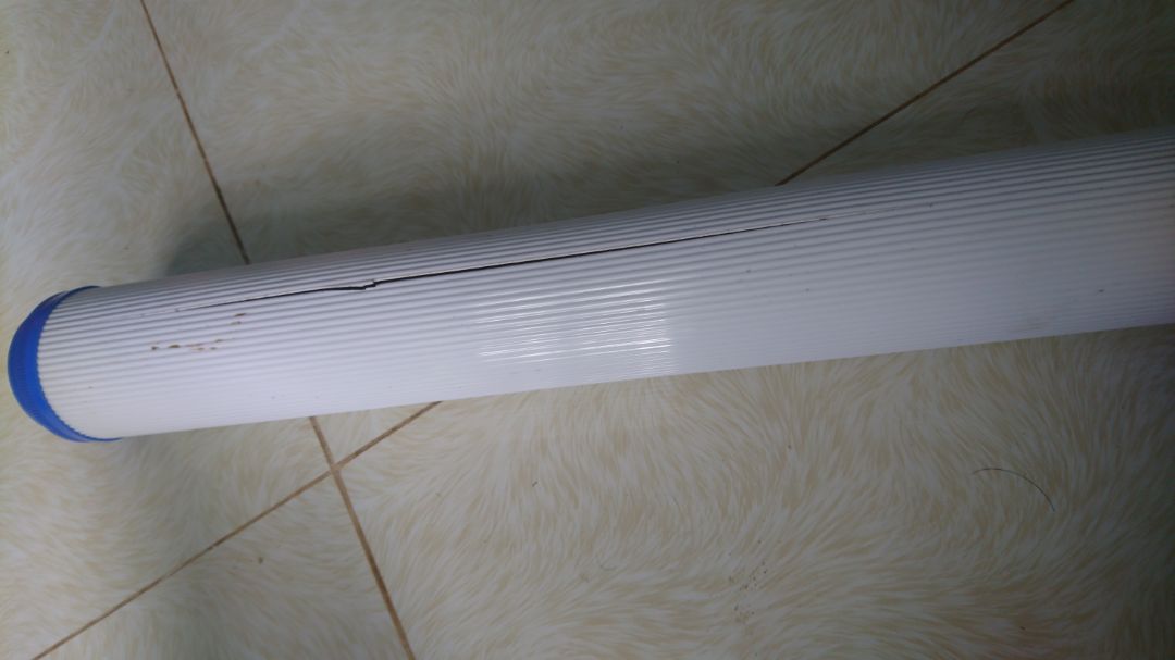 Lọc nước ko sạch sản phẩm lắp sai vị trí 1,2,3 mà lắp ngược 3,2,1 tháo ra xem lõi bên trong thì lõi số 2 bị vỡ như hình trên, goi đt thắc mác thì nói báo cty nói, chung là toi chi 1 triệu mà tôi thật sự thất vọng voi cách làm ăn của cty này