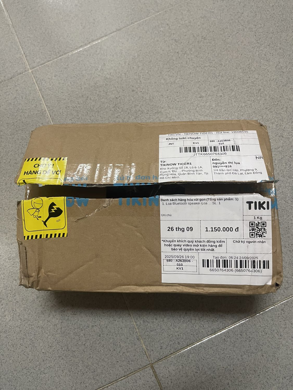 Nhận hàng, mở loa không có tín hiệu, sạc 12 tiếng vẫn không tích điện đuọc vào loa, sản phẩm không dùng được