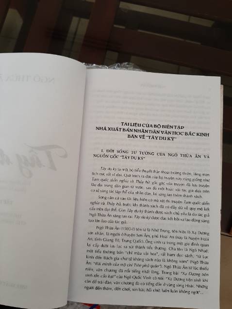 Đúng như quảng cáo. Bìa đẹp, chữ sắc nét to. Hài lòng với sản phẩm