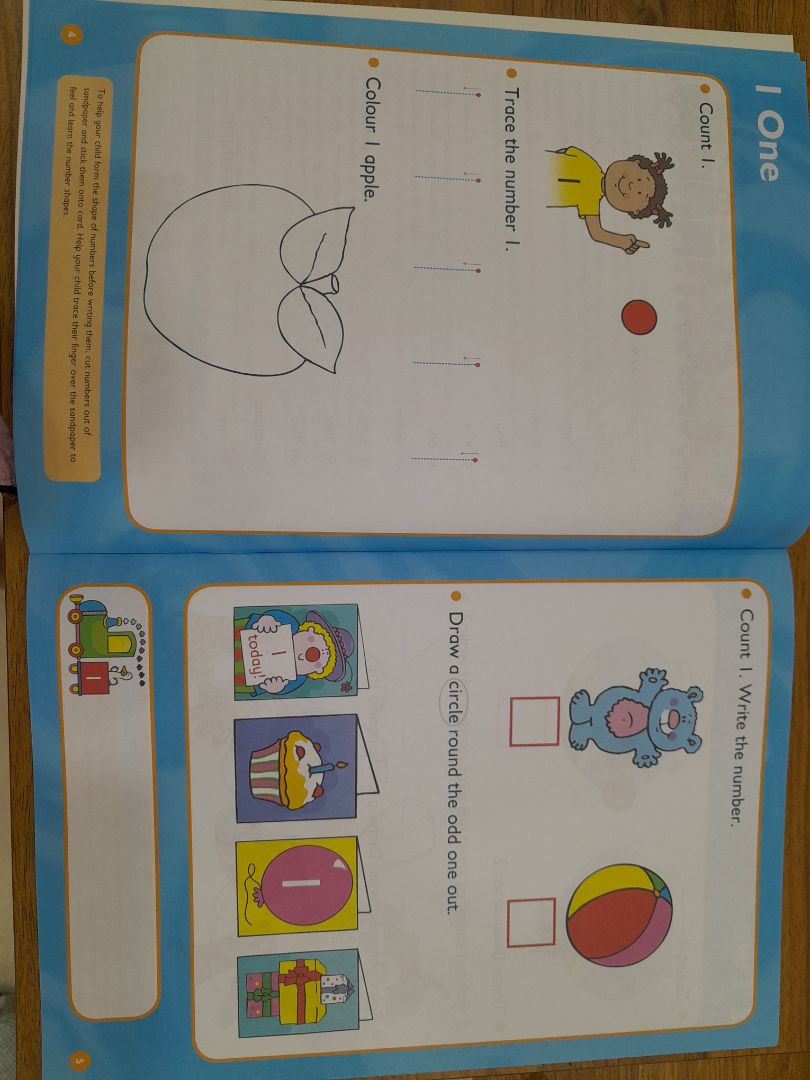 Khổ sách to. Bìa dày . Sách màu với chất lượng tốt. Sách hay. Bé nhà mình rất thích.