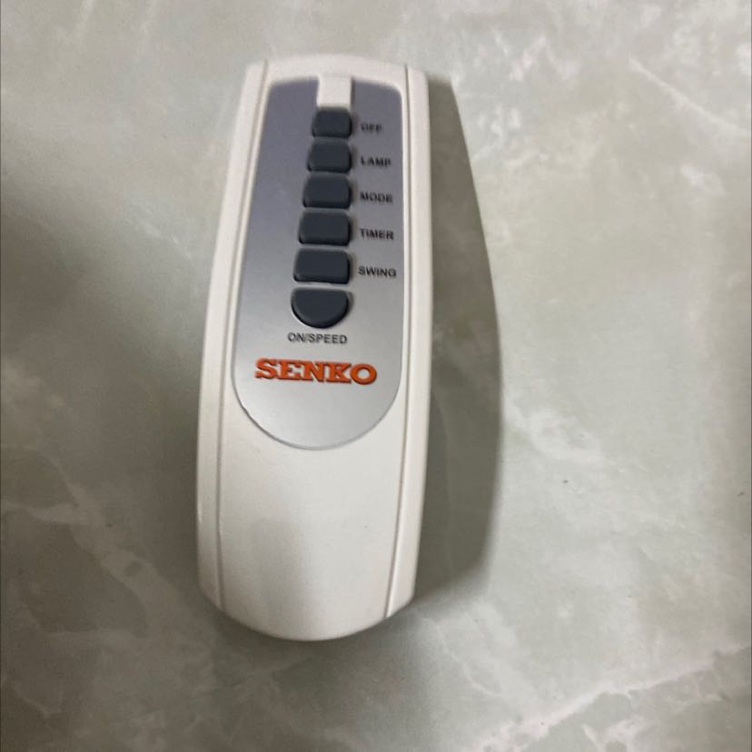 Sản phẩm quá tốt. Tuy cầm không chắc chắn bằng hàng zin nhưng bấm cũng được cho shop 5 sao