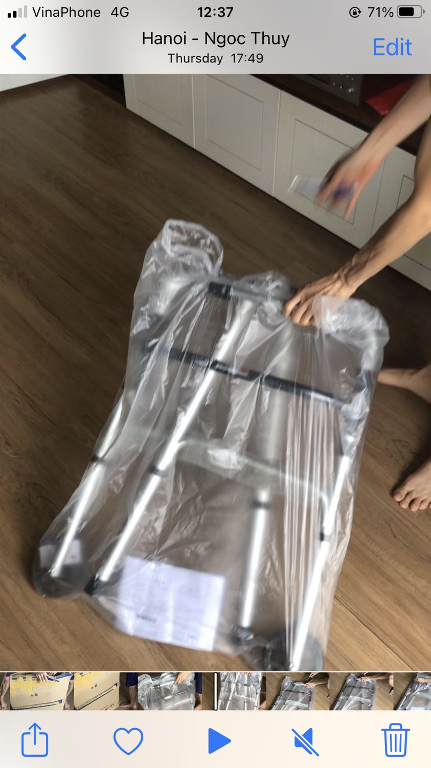 Hàng đúng hãng, chất lượng nhôm nhẹ, bánh xe to, dễ sử dụng. Hài lòng với shop