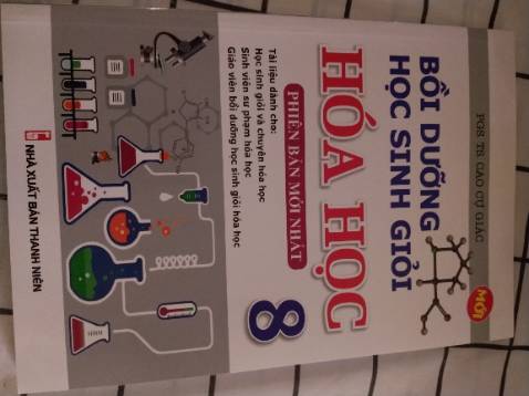 Sách đẹp,giao nhanh,nội dung hay nhưng phần in còn bị mờ nhiều chỗ nên mong được khắc phục