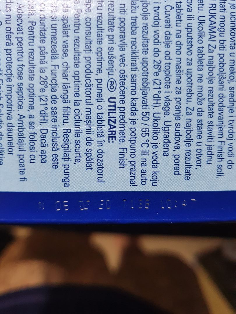 không bao giờ mua shop này nữa. viên rửa ko phải của finish việt nam phân phối. không có tem chống hàng giả. viên rửa bị bở và ngày in sản xuất phông bị lỗi. như kiểu hàng nhái. nhà mình dùng của finish việt nam phân phối. nên rất thất vọng về sản phẩm của shop