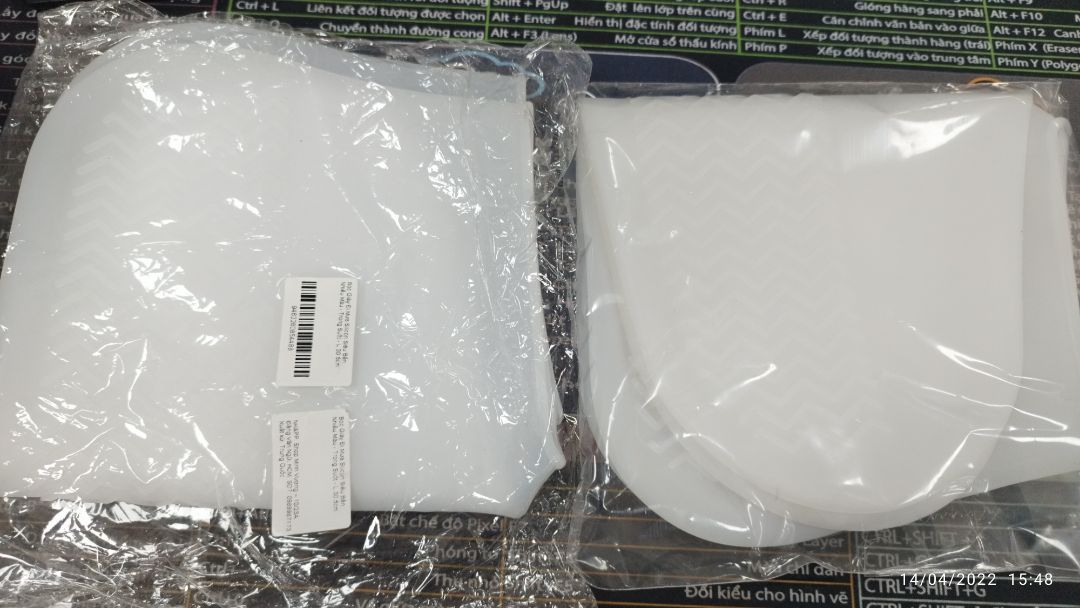 nhìn tưởng bự ai dè vừa đủ á. may mà chọn sizeL