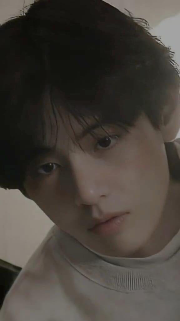 giao nhanh ghê gớm :)) sách đẹp lắm