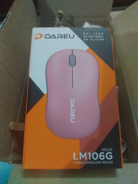 Với mức giá trên dưới 100k cho chuột không dây văn phòng thì quá ok.
Kích thước vừa đủ nhỏ cho chị em dùng, màu hồng thì chị em thích.
Chuột đủ nhạy cho việc lướt web, văn phòng. Đánh giá 5 sao.