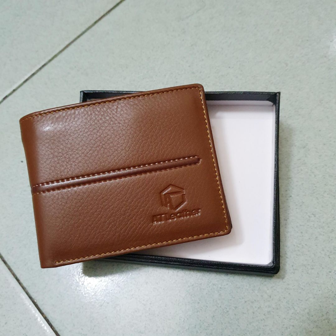 Mình thích thiết kế của ví này, vừa đẹp vừa tiện dụng