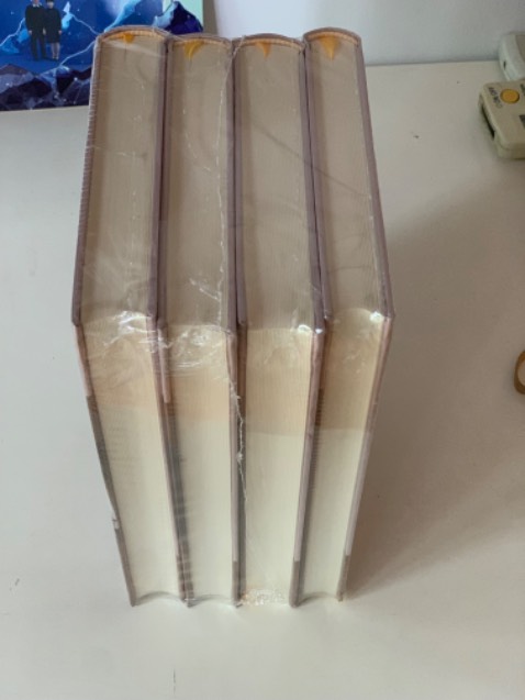 Rất tiếc không bọc bookcare chỉ vì sách "giao thành bộ"!?