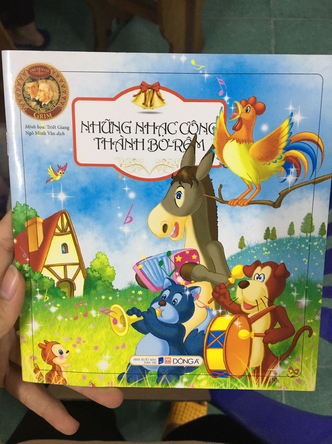 Sách mới, chữ khá rõ ràng. Nội dung ổn.