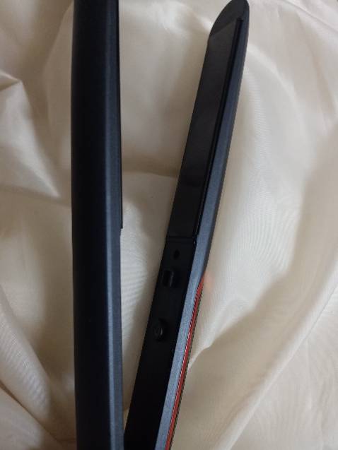 Chất lượng sp tuyệt vời, dễ sử dụng, ngon, bổ, rẻ. Ờ mây *** gút chóp shop..gói hàng cẩn thận 5 sao cho shop, giao hàng nhanh, giá cả hợp lý. Cách phục vụ của shop rất nhiệt tình và chu đáo. Hàng đẹp cute lắm. Máy nóng nhanh,kẹp không bị rỉ tóc, cầm rất chắc tay, thon gọn, còn điều chỉnh được nhiều mức nhiệt. Lần sau sẽ ủng hộ tiếp ạ