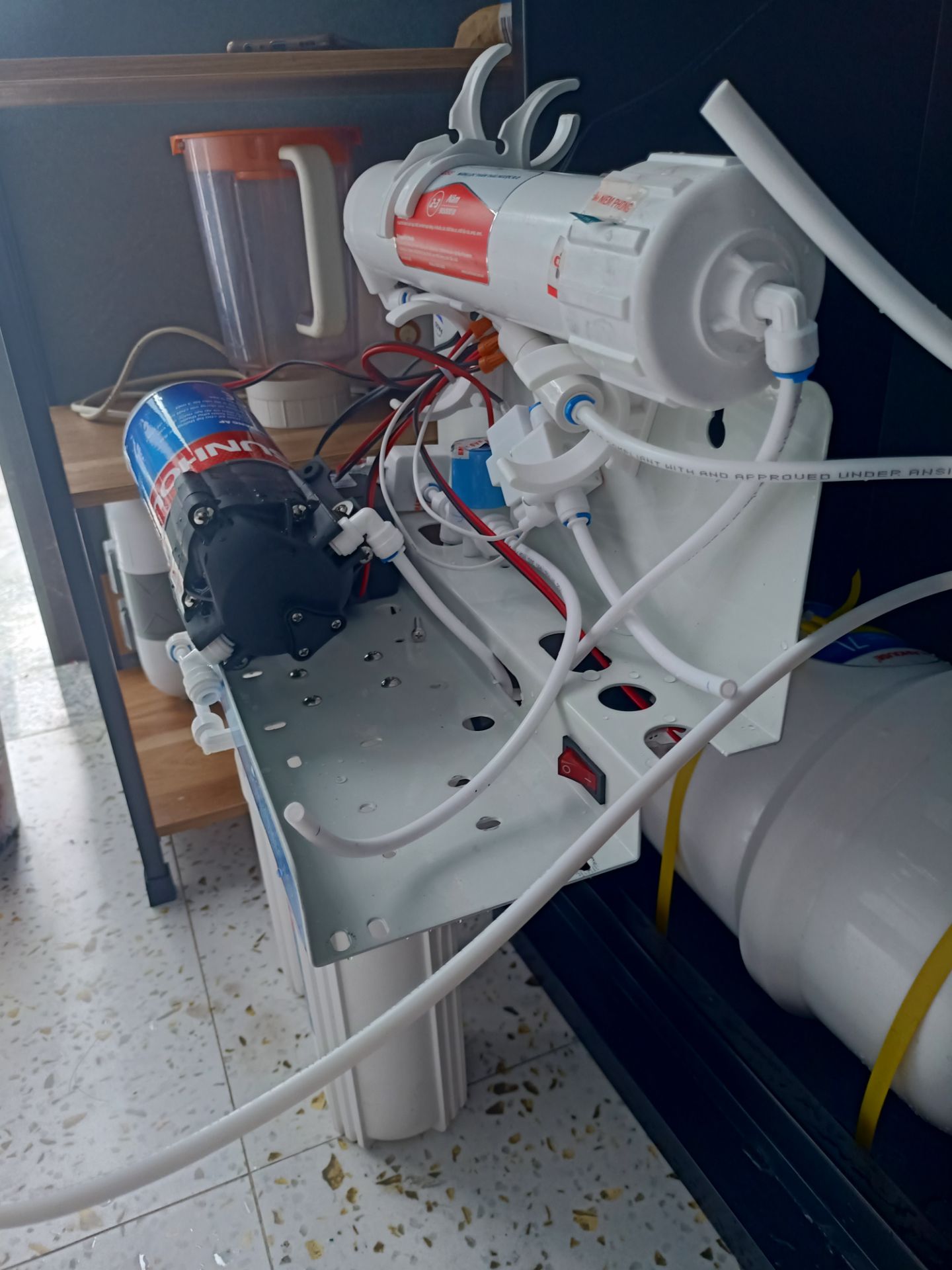 Máy giao đến bị chảy nước 
lan ra khắp máy và linh kiện
khắc phục và xử lí chậm chạp, hứa hẹn đủ điều.
Máy nhà máy lắp sẵn, dán tem niêm phong, vậy mà đỗ cho khách lắp làm hỏng. 
Xử lí cồng kềnh. khác phải tự liên hệ Sunhouse thoả thuận giải quyết.
Khuyên thật, chả rẻ hơn bao nhiêu, ở SG điện máy chợ lớn có 2599k
mua *** thì 3tr3.
Đừng mua ở đây. Máy giao đến bị chảy nước 
lan ra khắp máy và linh kiện
khắc phục và xử lí chậm chạp, hứa hẹn đủ điều.
Máy nhà máy lắp sẵn, dán tem niêm phong, vậy mà đỗ cho khách lắp làm hỏng. 
Xử lí cồng kềnh. khác phải tự liên hệ Sunhouse thoả thuận giải quyết.
Khuyên thật, chả rẻ hơn bao nhiêu, ở SG điện máy chợ lớn có 2599k
mua *** thì 3tr3.
Đừng mua ở đây.