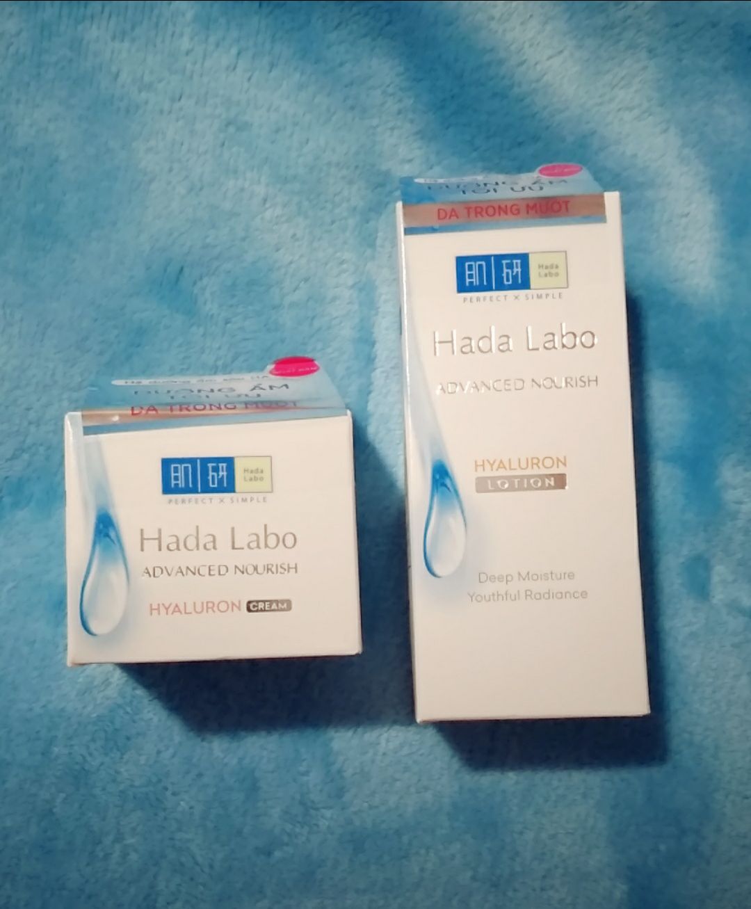 Sản phẩm mới còn nguyên seal, lotion mùi nhẹ, mát, dưỡng ẩm rất tốt, đúng là "cứu tinh" của da khô. Giao hàng cực nhanh, dự mai mới đến nhưng hai tiếng sau đã giao rồi. Shipper còn dễ thương lịch sự nữa chứ!