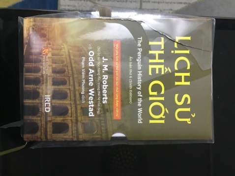 Thất vọng với đơn hàng này, bao gói sách xấu, không cẩn thận, không chèn xốp, hộp đựng sách bị hỏng và rách. Rất khác so với những đơn mình đã mua từ tiki