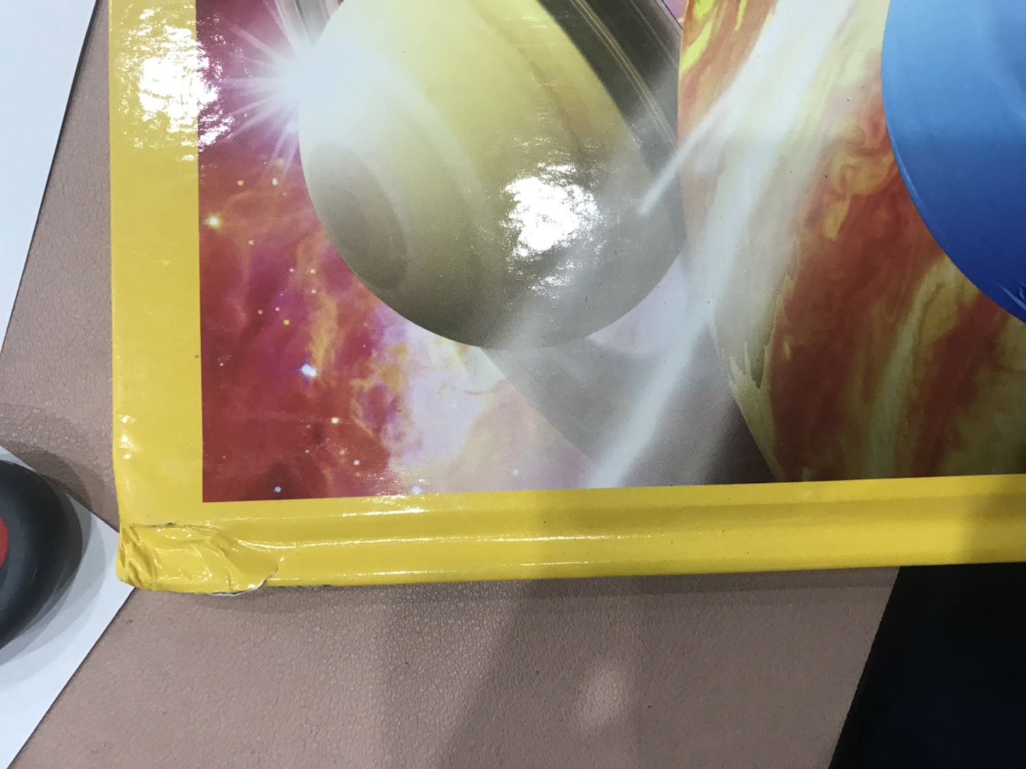 Nhận hàng quá thất vọng- đề nghị TIki gửi đổ sản phẩm k bị lỗi - sách đc gói cẩu thả, dẫn đến mua năm sản phẩm mà đến 3 sản phẩm bị hư góc , gãy Nhận hàng quá thất vọng- đề nghị TIki gửi đổ sản phẩm k bị lỗi - sách đc gói cẩu thả, dẫn đến mua năm sản phẩm mà đến 3 sản phẩm bị hư góc , gãy