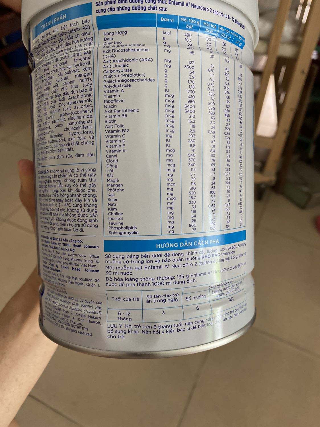 Lần thứ 2 mua sữa enfamil và cũng nhận được sản phẩm bị móp méo. Không biết là do khâu vận chuyển từ tiki đến mình hay đã bị móp trước đó. Hạt sữa vàng hơn loại enfamil màu vàng. Còn vị thì béo béo nhạt thanh.