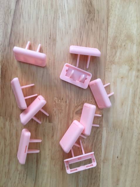 hàng đẹp, màu sắc tươi, nhìn cứng cáp hơn hẳn các loại khác, mình đã mua thêm loại 3 chân, yên tâm hẳn. hàng đẹp, màu sắc tươi, nhìn cứng cáp hơn hẳn các loại khác, mình đã mua thêm loại 3 chân, yên tâm hẳn.