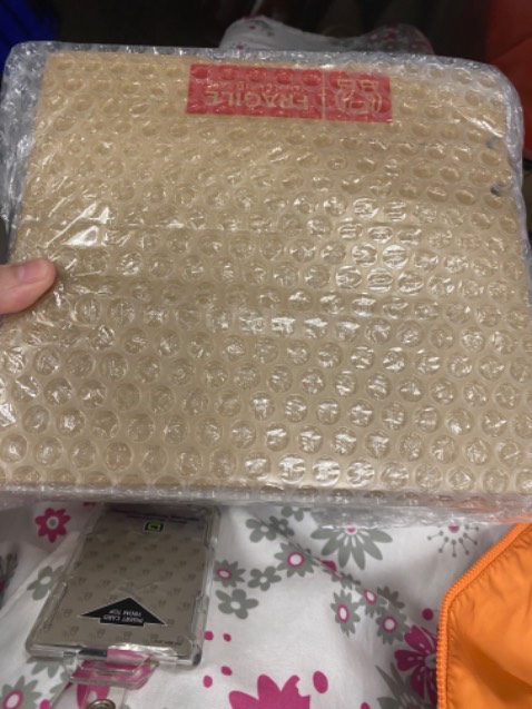 Giao hàng nhanh; đóng gói cẩn thận; cả nhà điều xài nên ưng ý lắm; đặc biệt mình bị viêm nang lông chân mà xài mướt đỡ hẳn; ko kích ứng da; đã mua lần thứ 3 vì cả nhà xài nên Hào lắm :(