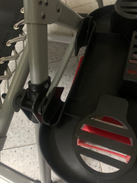 Ghế ngồi lên rồi ngã để nằm khó,cố gắng để bật nằm thì nó từ từ ngã ra sau khoản 5,7 giây mới ngã ra sau.Đề nghị Tiki xem thế nào để tôi sử dụng dể dàng