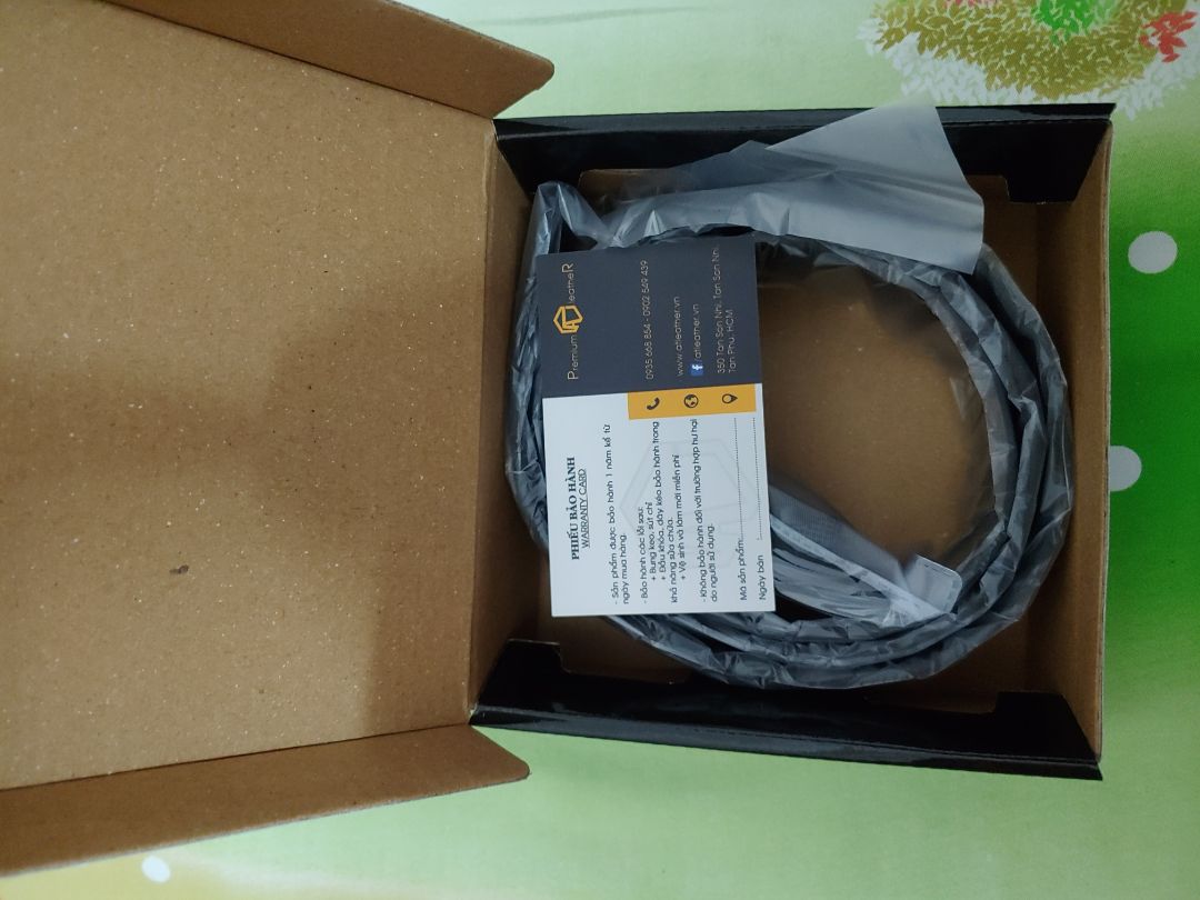 Mình rất hài lòng về sản phẩm , sản phẩm đường chỉ may rất đẹp và chắc chắn , có điều dây hơi dài đối với mình nên mình phải cắt đi 1 khúc mới mang được ??