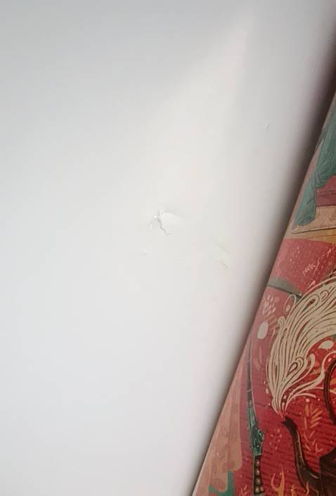 chữ rõ nét, sản phẩm bên ngoài không lỗi nhưng bên trong hình ảnh các nhân vật bị lỗi bẩn, rách