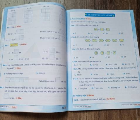 sách lạm dụng in màu quá nhiều, nhìn rối mắt. in màu trình bày hợp lí sẽ tốt hơn, bổ ích cho các bạn làm bài thêm và củng cố kiến thức