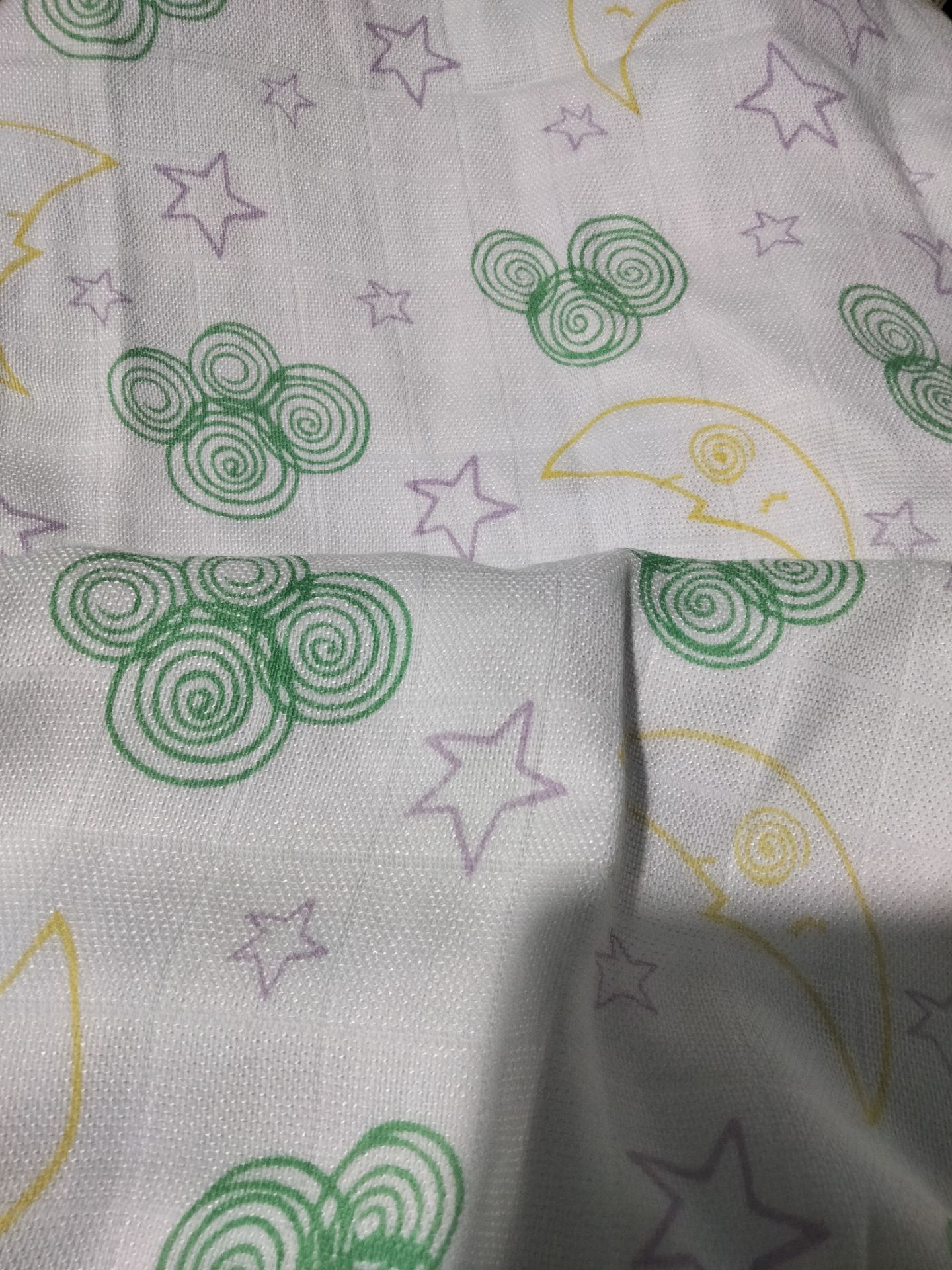 SP này rất đẹp chất liệu vải mềm mại mong cho sd được bền lâu OK lắm mn