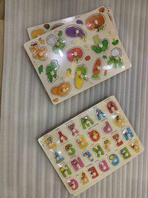 ✓ Bộ đồ chơi đẹp. Sản phẩm được làm từ gỗ chất lượng tốt.

✓ Màu sắc tươi sáng, các góc cạnh được mài nhẵn nên Bé chơi cực kỳ yên tâm.

✓ Miếng gỗ thuộc loại dày hơn rất nhiều so với những mẫu mình đã từng mua từ những shop khác.

✓ Thời gian giao hàng nhanh lắm. Mình đặt TIKI NOW nhận được hàng liền trong vòng chưa đến 2 giờ.

✓ Đóng gói cẩn thận, nhân viên giao hàng của TIKI rất nhiệt tình.

✓ Từ khi mua sản phẩm từ shop, Bé nhà mình rất thích chơi.

✓ Phong cách Chibi, gần gũi dễ thương. 

✓ Nói chung đây là mẫu đồ chơi có chất lượng tốt. Dày dặn. Màu sắc đẹp bắt mắt. Giúp bé phát triển tư duy cũng như kỹ năng.

✓ Giá thành qua tìm hiểu mình thấy RẤT hợp lý.

✓ Bộ đồ chơi này rất hữu ích cho Bé. Nên mua nhé các chị. !!!