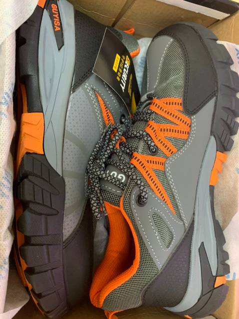 Giày đẹp chất lượng khá ổn. Shop giao đủ và đúng hàng mình đặt. Giá rẻ nên sẽ mua lại