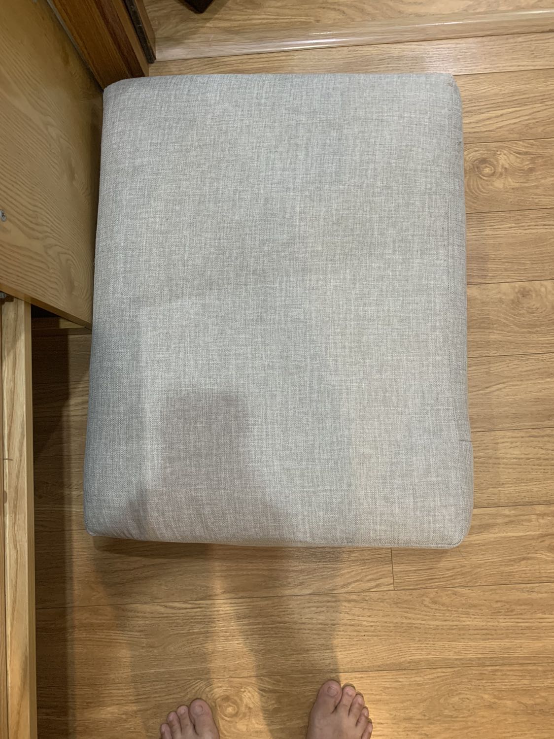 Hài lòng vì sản phẩm rất hữu dụng và có ích cho gia đình có diện tích hẹp. Mẫu mã sản phẩm cũng ưng mắt